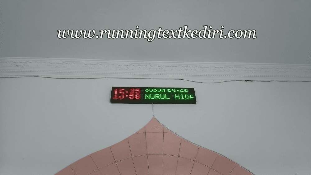 <p>Jadwal sholat sangat bermanfaat bagi anda apalagi untuk para jamaah yang akan datang ke masjid atau mushola untuk melaksanakan sholat secara tepat waktu, jadwal sholat akan memberi tahukan anda melalui bunyi atau suara yang keluar secara otomatis dari running text tersebut jadi anda tidak akan telat untuk melaksanakan adzan dan juga sholat berjama&rsquo;ah.</p>